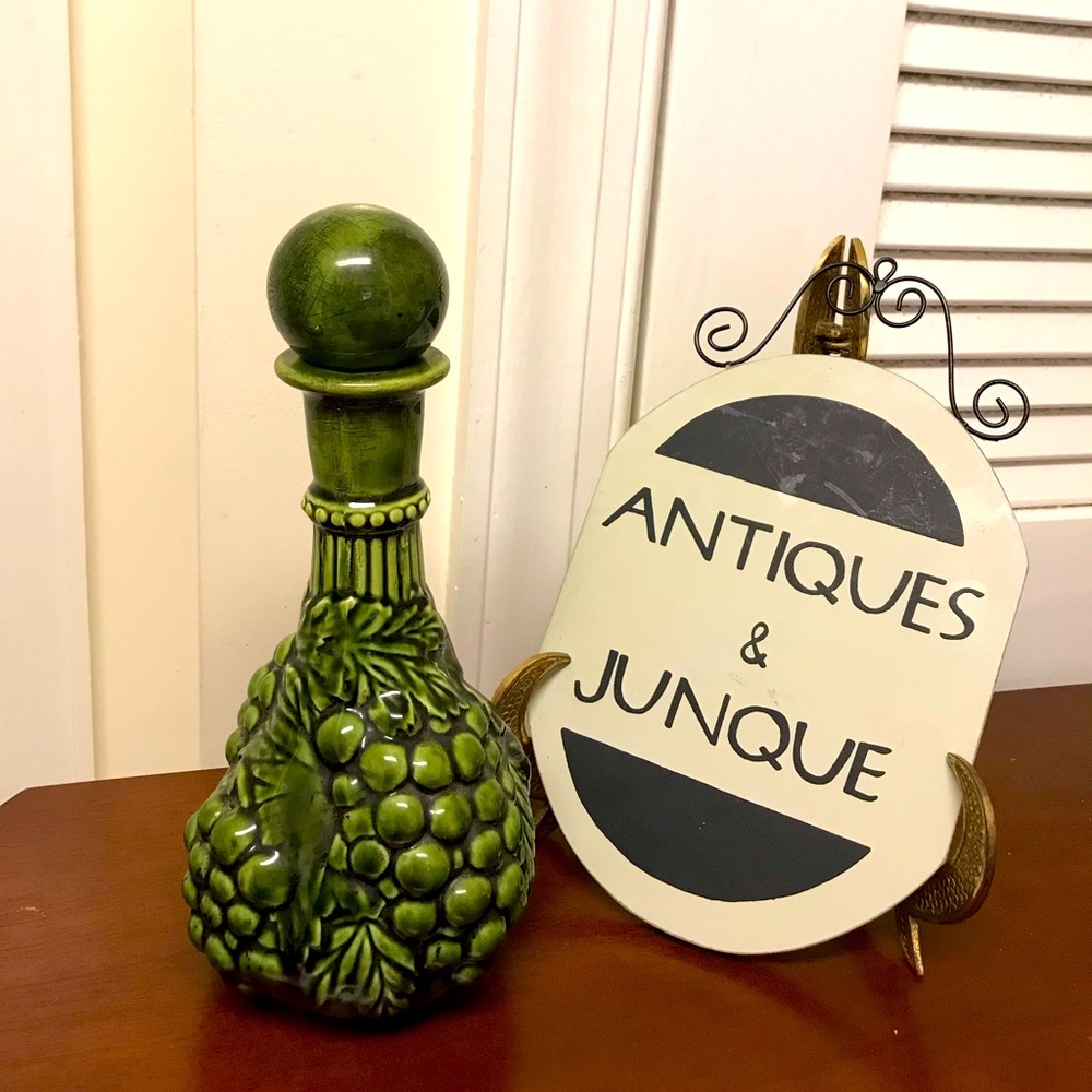 VTG (1967) Imperial Grape Wine Decanter with Stopper